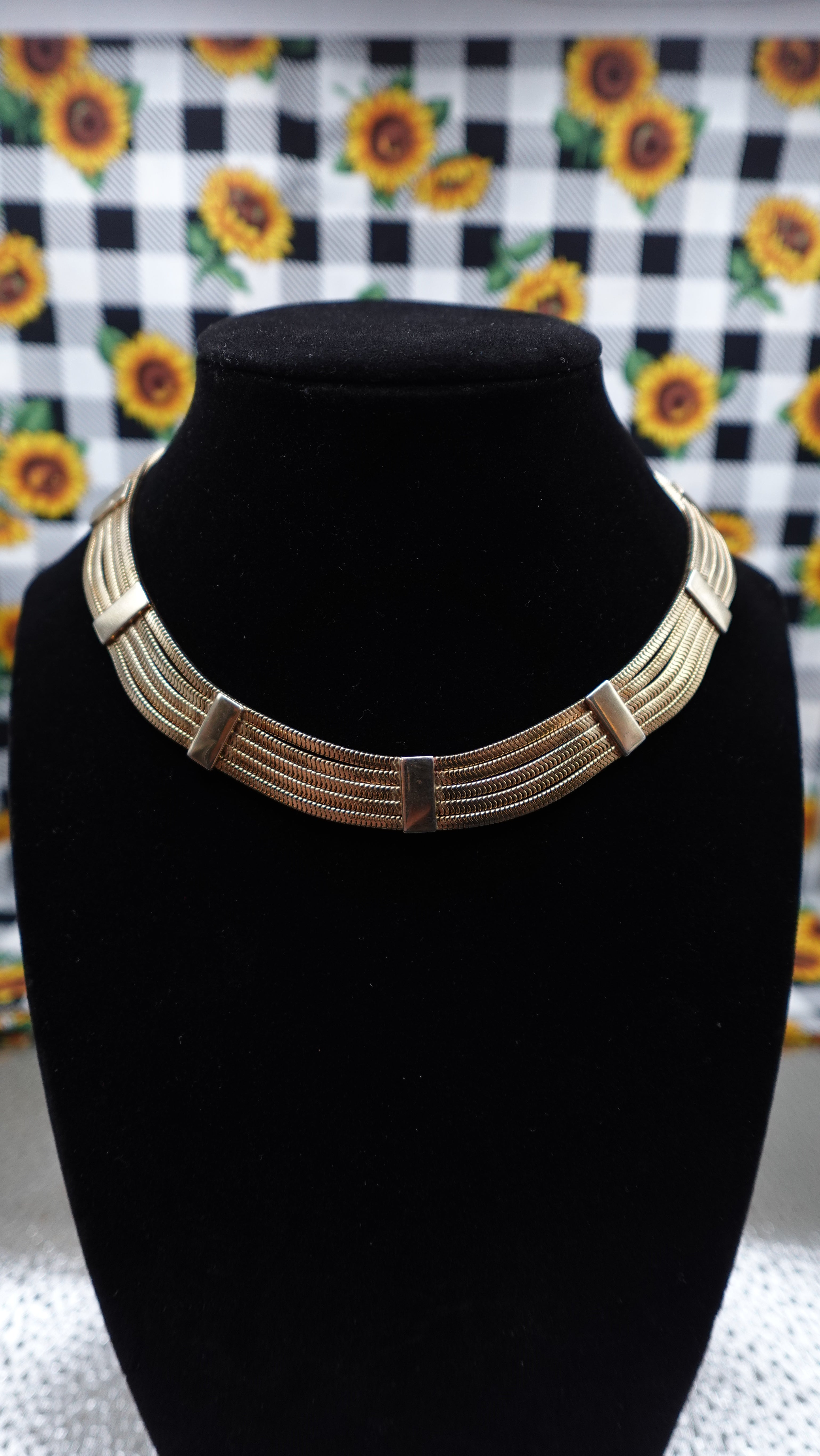 Vintage Gold Toned Choker Necklace 16In