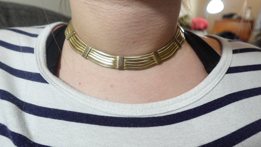 Vintage Gold Toned Choker Necklace 16In
