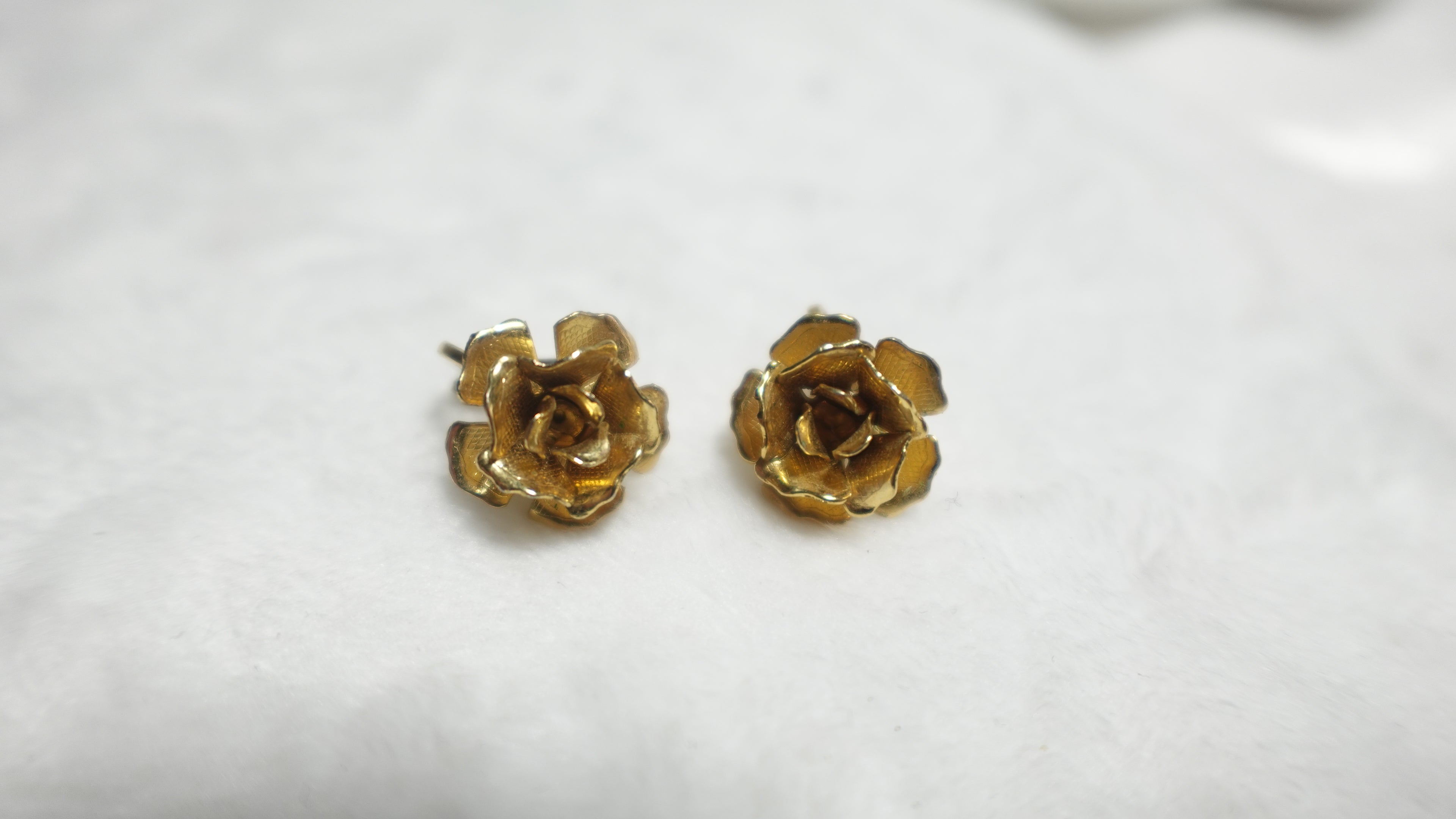 Vintage Gold Tone Rose Earrings