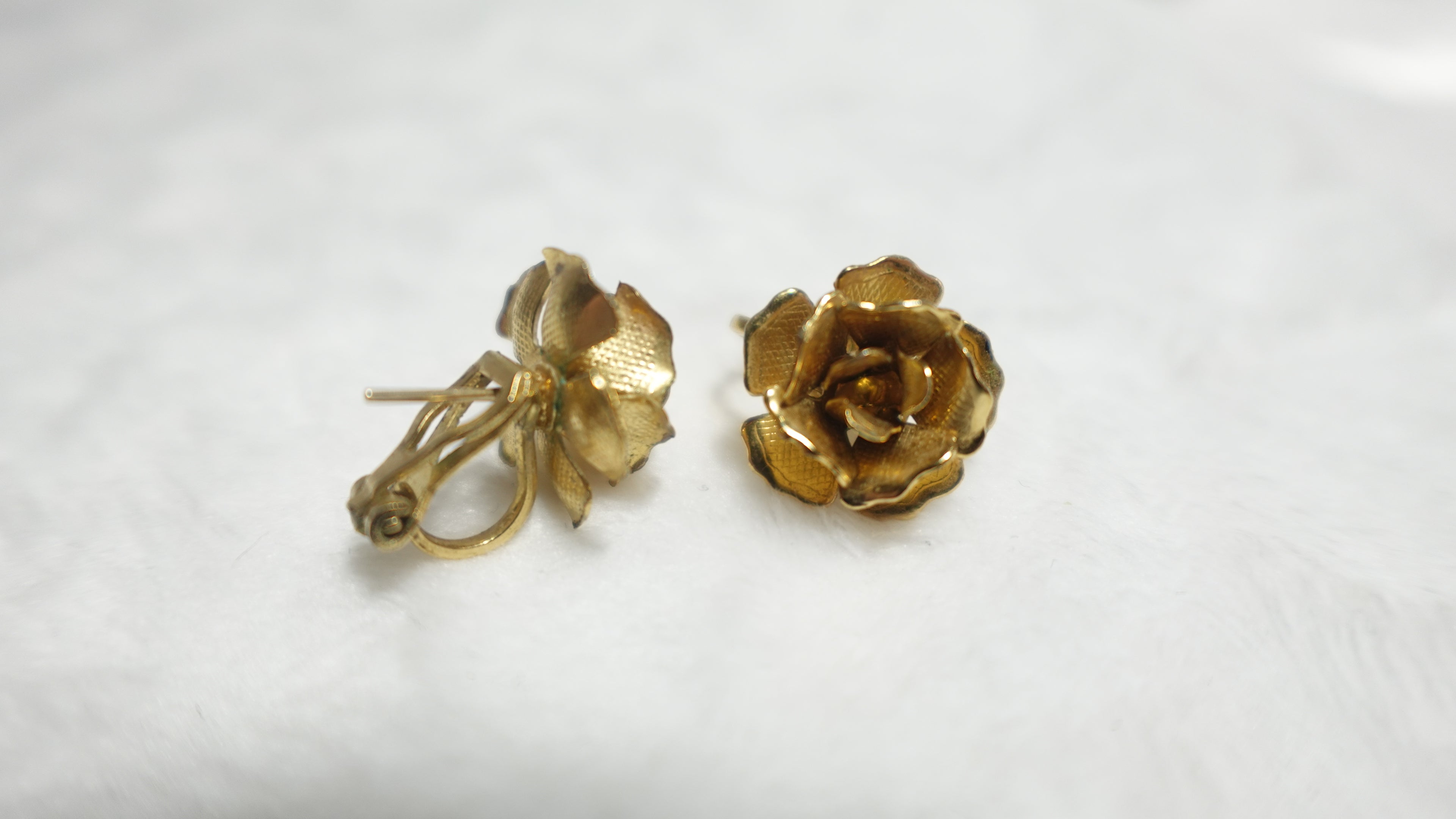 Vintage Gold Tone Rose Earrings