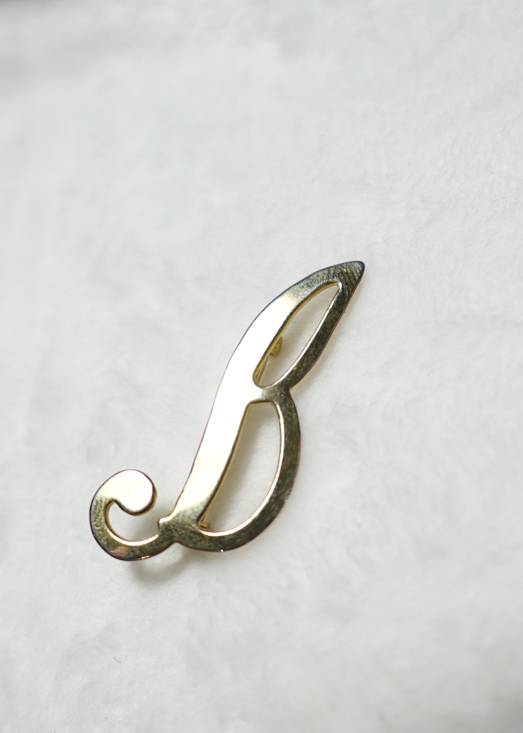 Vintage Gold Tone Uppercase Letter B Pin
